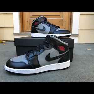 Jordan 1 Smokey Red GS (Dead-Stock)
